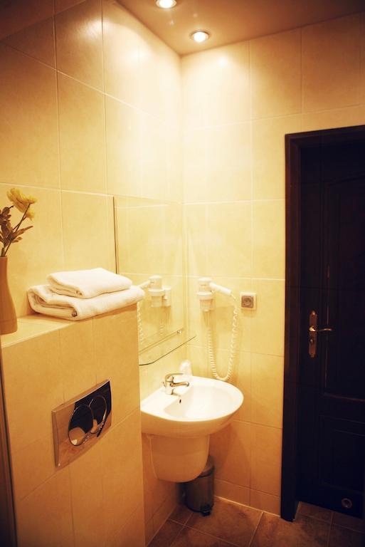 Hotel Zorza Namysłów Kamer foto