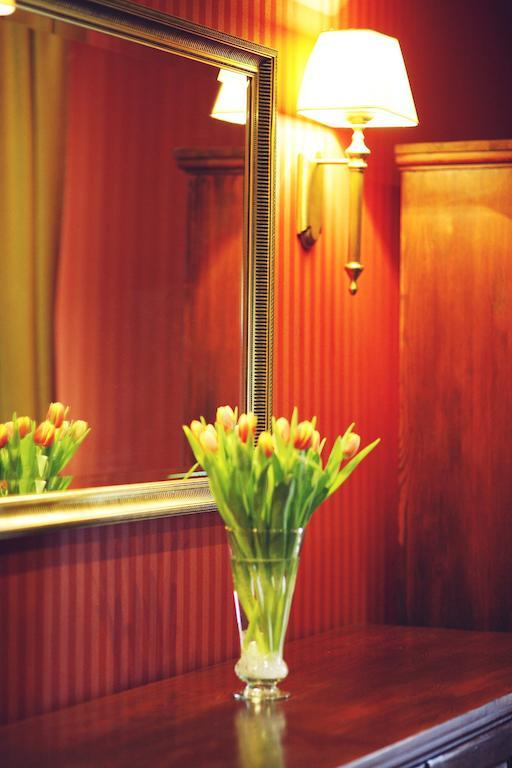 Hotel Zorza Namysłów Buitenkant foto